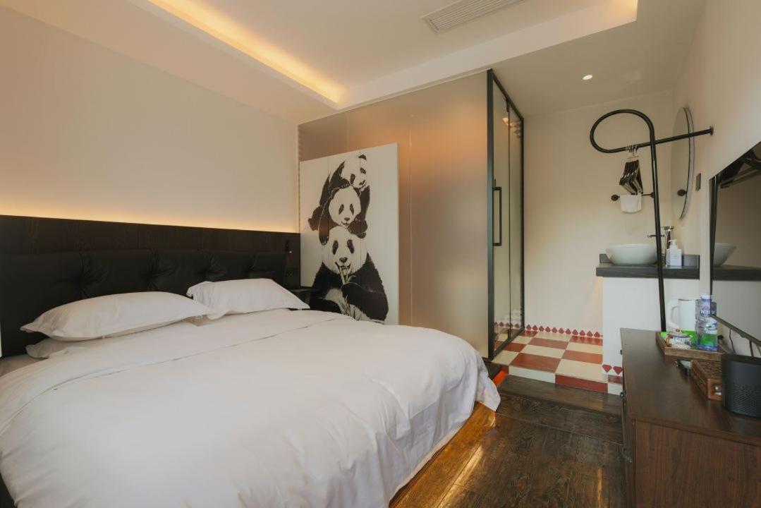 Qintai Tibetan Culture Boutique Hotel Чънду Екстериор снимка