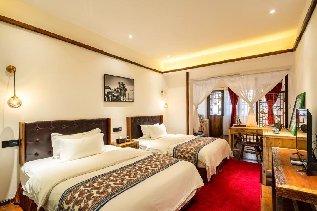 Qintai Tibetan Culture Boutique Hotel Чънду Екстериор снимка