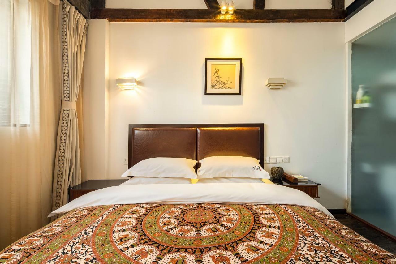 Qintai Tibetan Culture Boutique Hotel Чънду Екстериор снимка