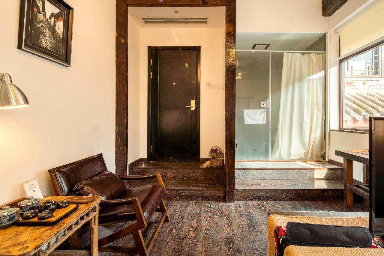 Qintai Tibetan Culture Boutique Hotel Чънду Екстериор снимка